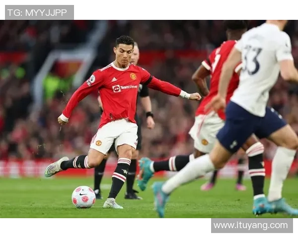 中超精彩对决尤文图斯大胜热刺帽子戏法引爆全场战术解析