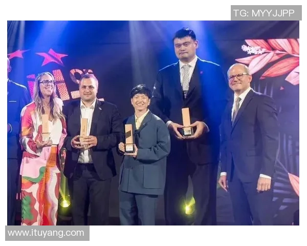 姚明荣登历史名人堂入选名单引发篮球界热议与祝贺