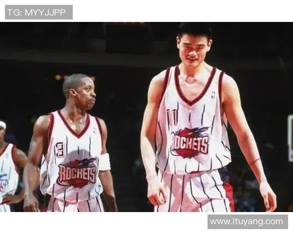 姚明的肤色与篮球成就的完美结合展现了多元文化的魅力与力量