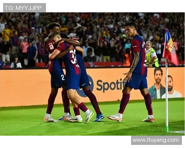 西甲精彩对决拜仁与曼联战成平局乌龙球成比赛转折点