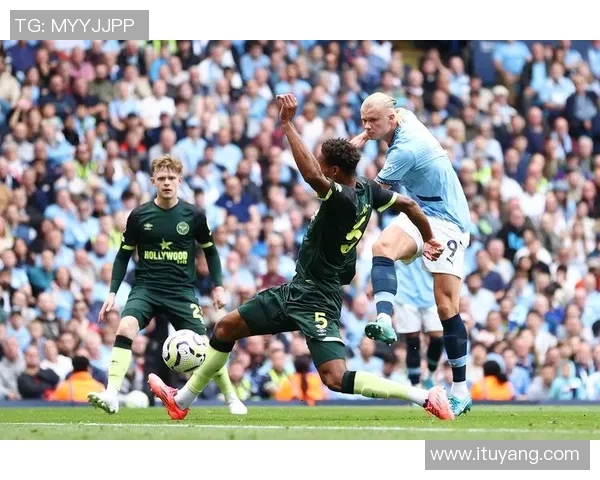 国王杯激战曼城与AC米兰平局红牌争议引发全场热议与十大精彩进球回顾