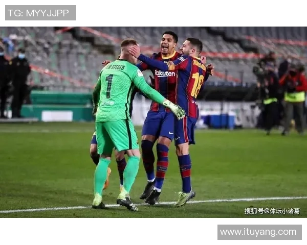 友谊赛精彩对决AC米兰与马竞战成平局点球大战引发全场热潮 友谊赛精彩对决AC米兰与马竞战成平局点球大战引发全场热潮