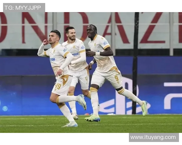 欧联杯精彩对决巴萨大胜多特蒙德乌龙球瞬间点燃全场激情