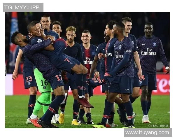 世界杯激战那不勒斯与巴黎圣日耳曼握手言和帽子戏法点燃全场激情 世界杯激战那不勒斯与巴黎圣日耳曼握手言和帽子戏法点燃全场激情