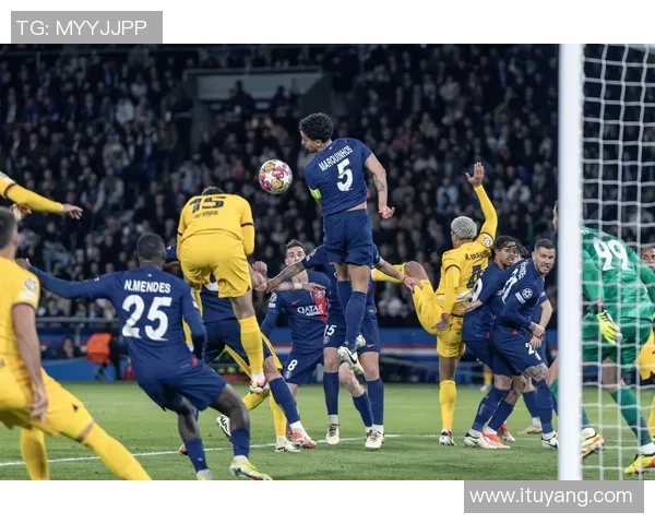 世界杯精彩对决多特蒙德逆转巴黎圣日耳曼补时绝杀引爆全场激情