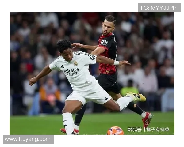 中超精彩对决皇马大胜多特蒙德补时绝杀点燃全场激情 中超精彩对决皇马大胜多特蒙德补时绝杀点燃全场激情