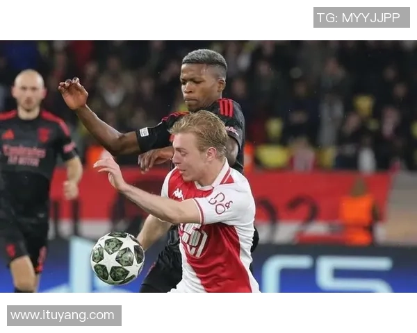 意甲激战AC米兰绝杀拜仁引发争议判罚全场沸腾 意甲激战AC米兰绝杀拜仁引发争议判罚全场沸腾