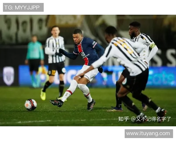 世界杯激战那不勒斯与巴黎圣日耳曼握手言和帽子戏法点燃全场激情