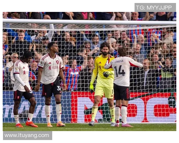 德甲精彩对决利物浦大胜曼城神奇扑救引发争议判罚全场沸腾